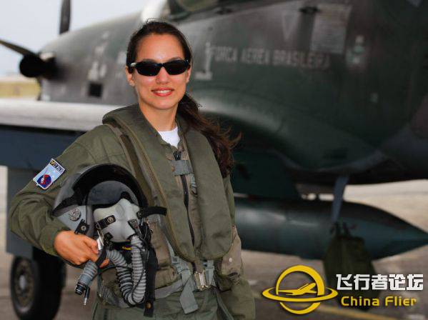各国美女飞行员齐亮相-7860 