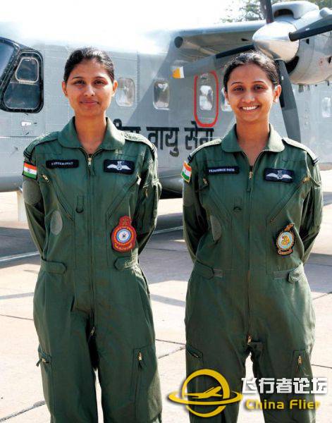 各国美女飞行员齐亮相-1760 