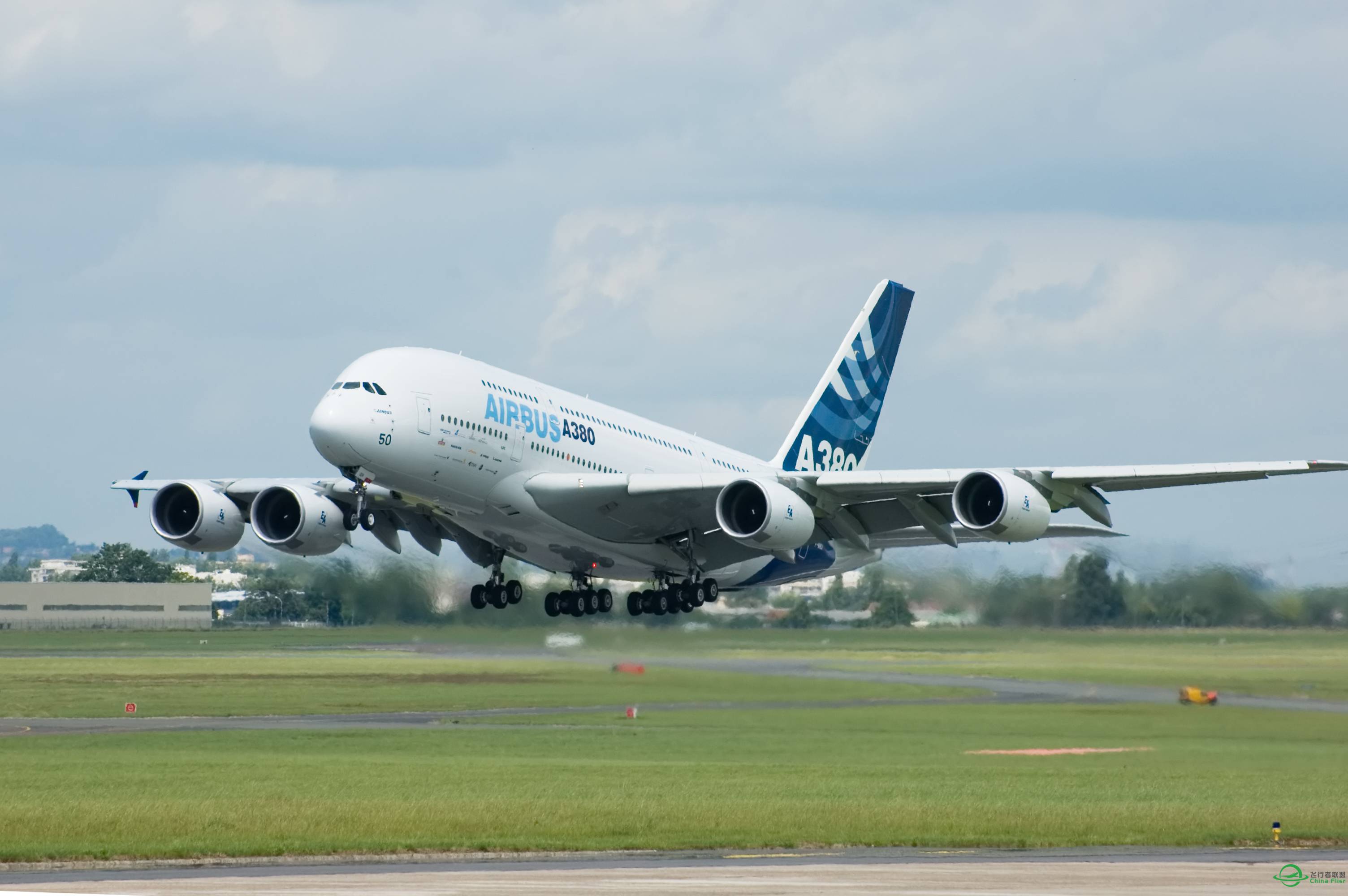 分享点我自己收藏的电脑桌面飞机大图 - A380 系列-2598 