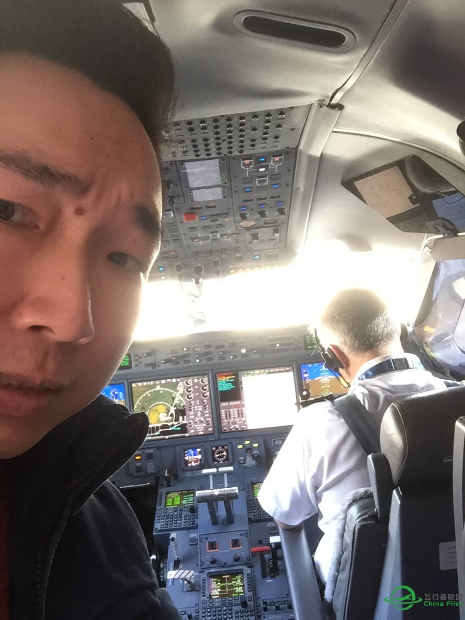 偷拍一張Gulfsteam G550 駕駛倉-2429 