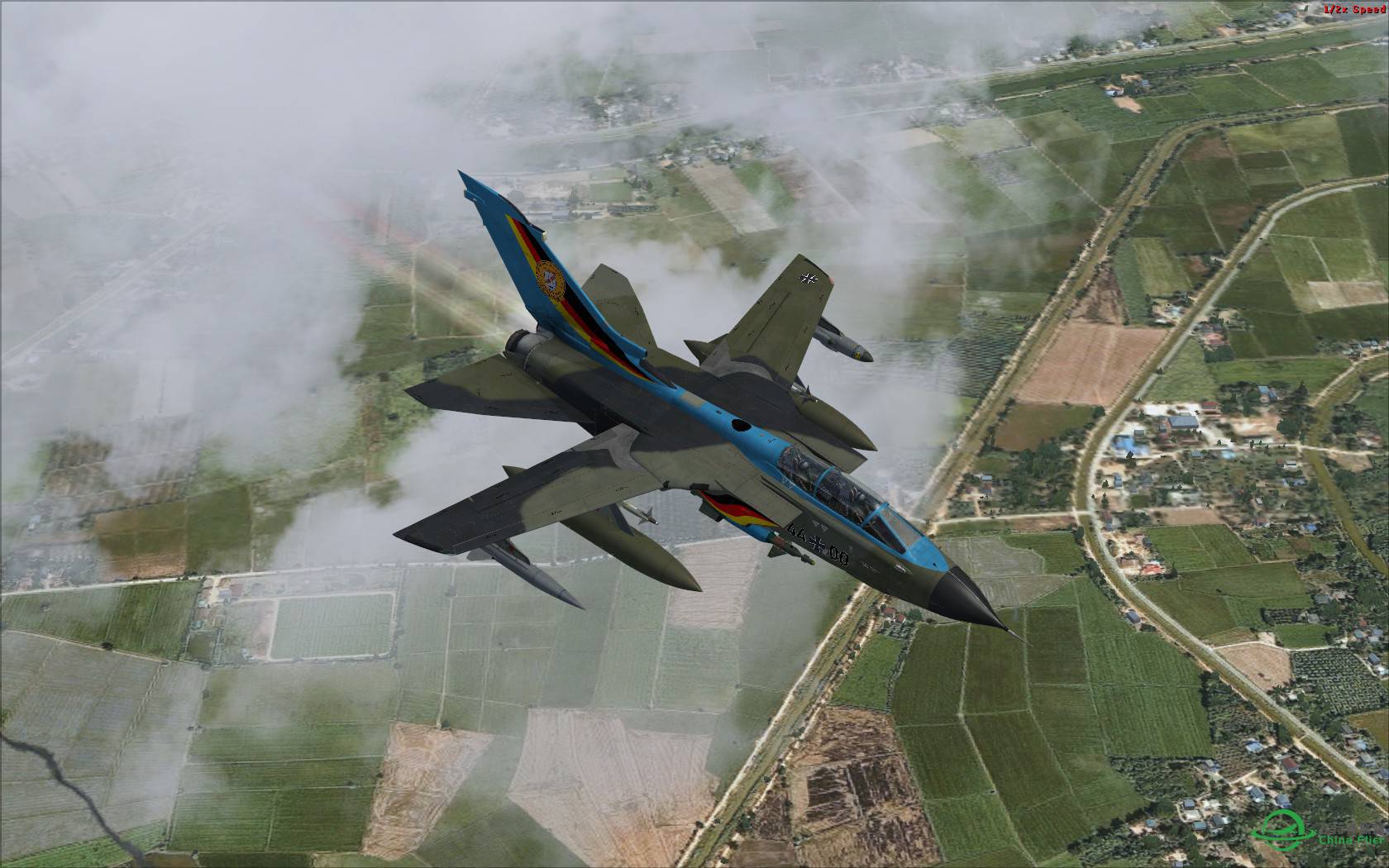 最新狂风Tornado战机迷彩涂装飞越田野与薄云-1673 