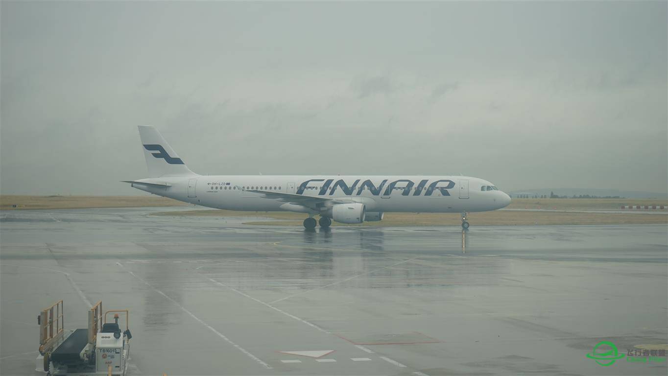 巴黎戴高乐 国航微笑中国， NAN787，SAS FIANIR LOT。。-5448 