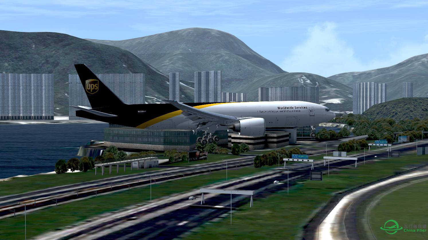 波音777 UPS 貨機降落VHHH 25L-1095 