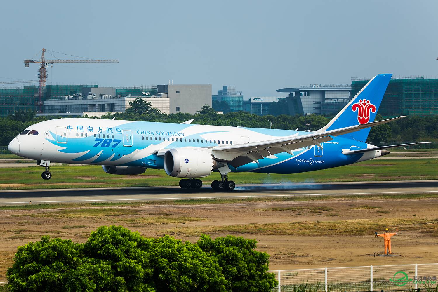 梦想787——CAN-2185 