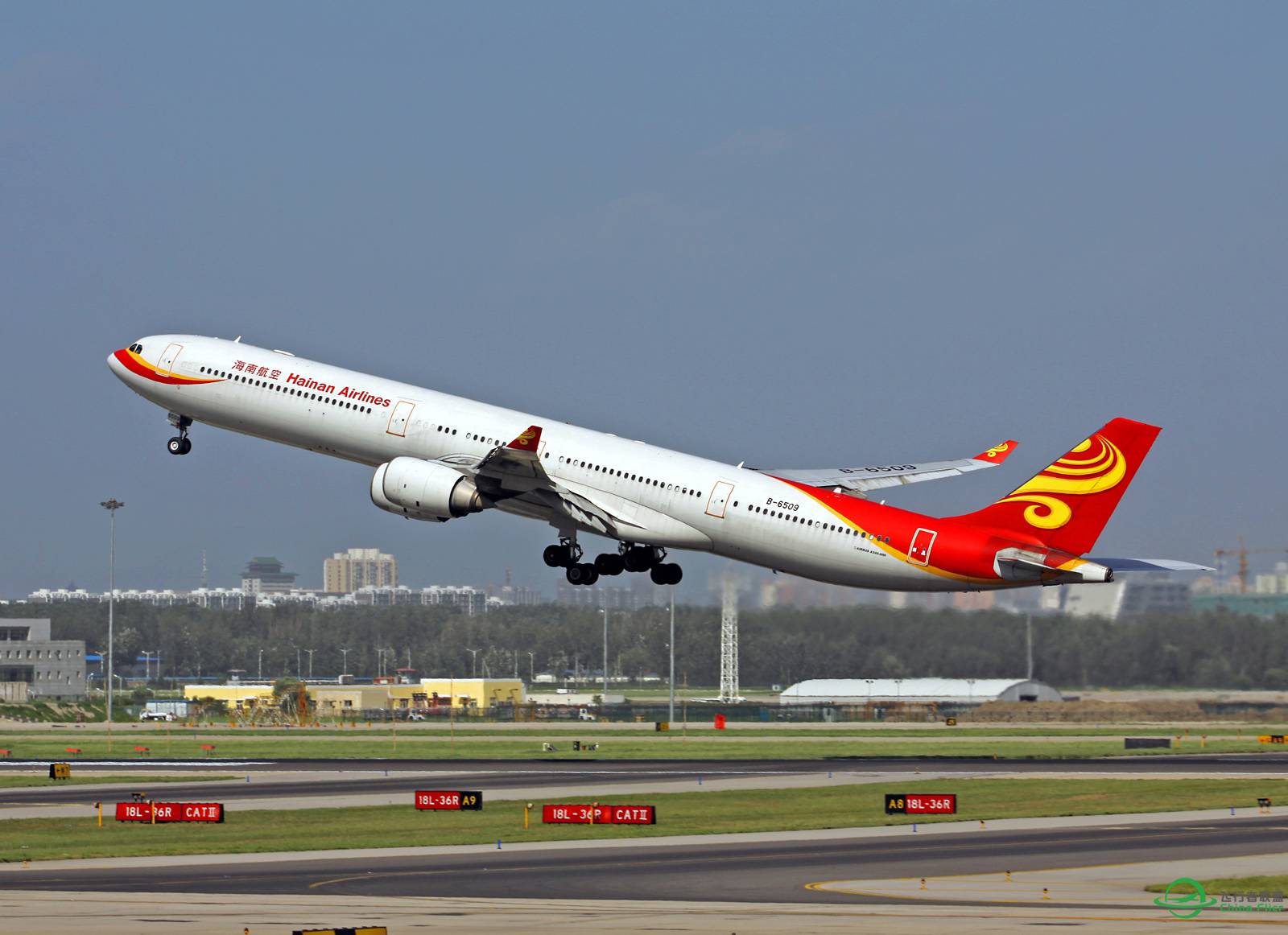 座次一图党：PEK18L-36R CATII 上的海南AirBus340-600-8613 