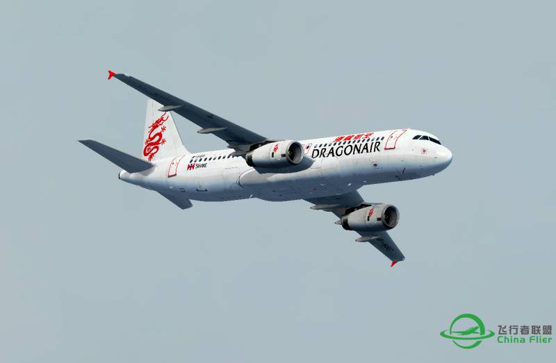 港龍航空-6194 