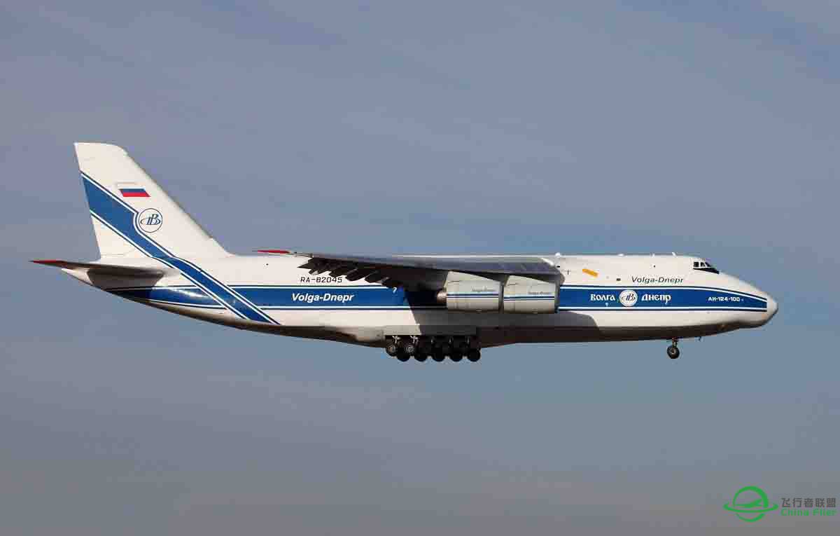 新图：“空中巨人”AN124平稳降落青岛机场-9085 