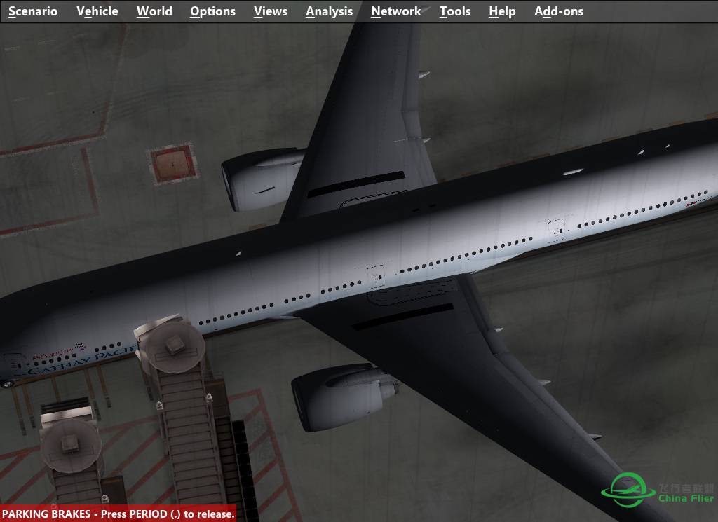 闪电能照亮机身而机场灯光却不能-9189 