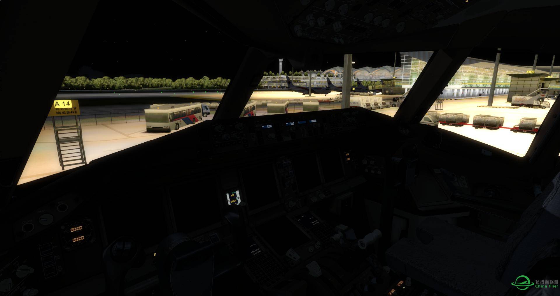 #马航MH370#  Cleared to land runway 36R, Malaysian 370 heavy.-8520 