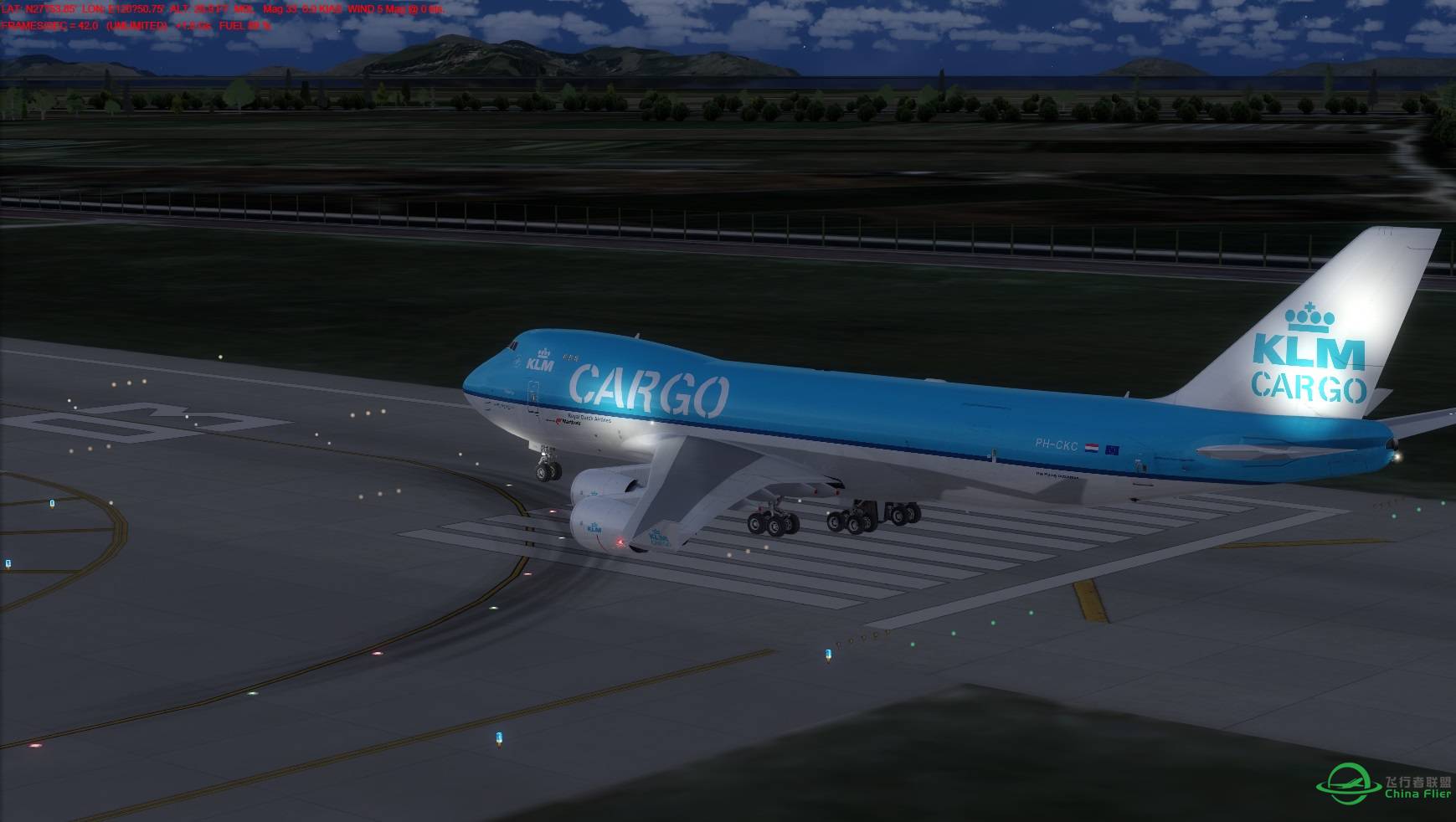 论坛下载的747-400和谐版，灯光异常-37 