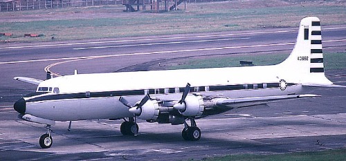 PMDG DC-6B 国军中美号（完工）-600 