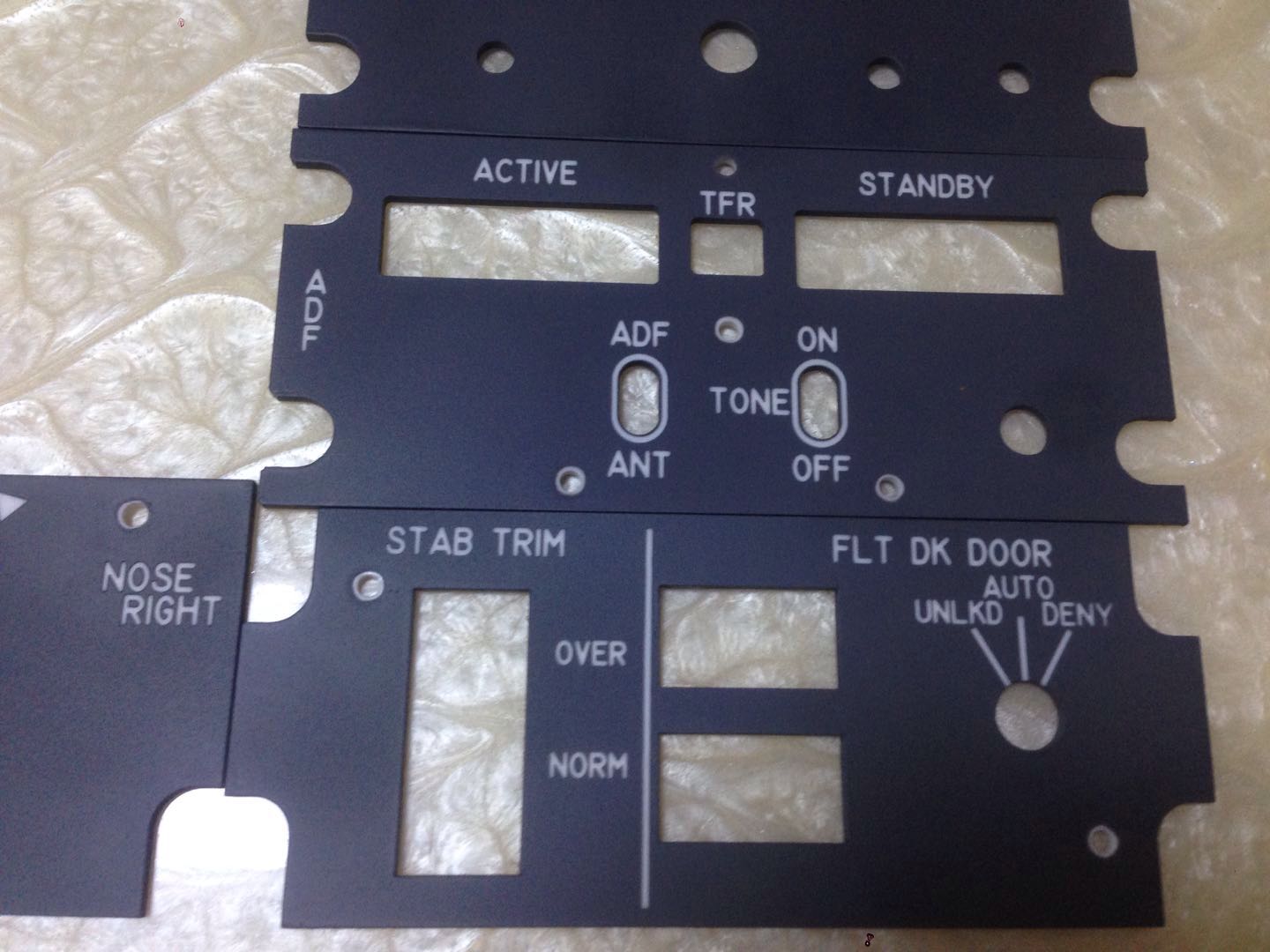 自制737通讯面板-1470 