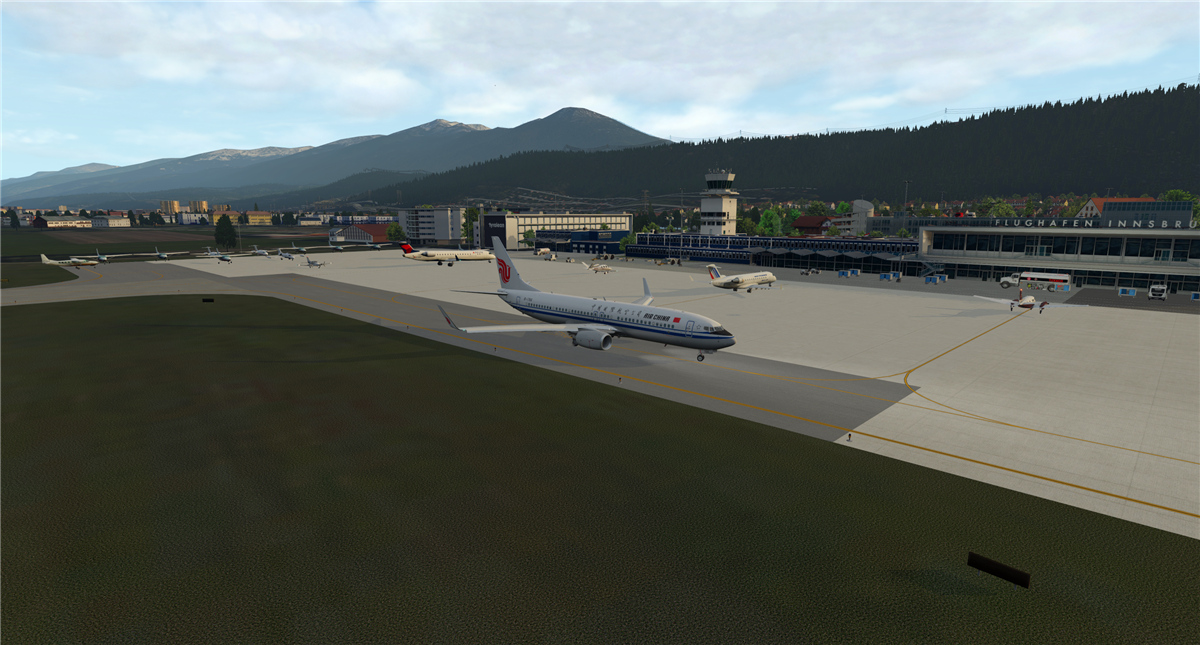 国航B737降落因斯布鲁克机场（XP11）-1067 