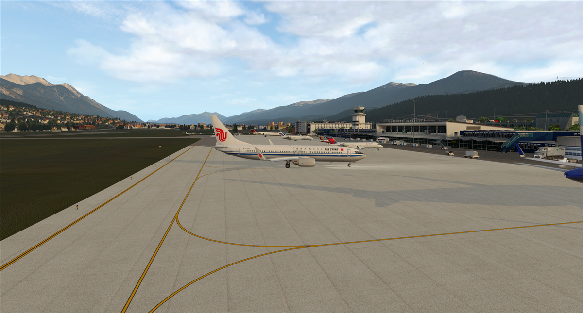 国航B737降落因斯布鲁克机场（XP11）-3431 