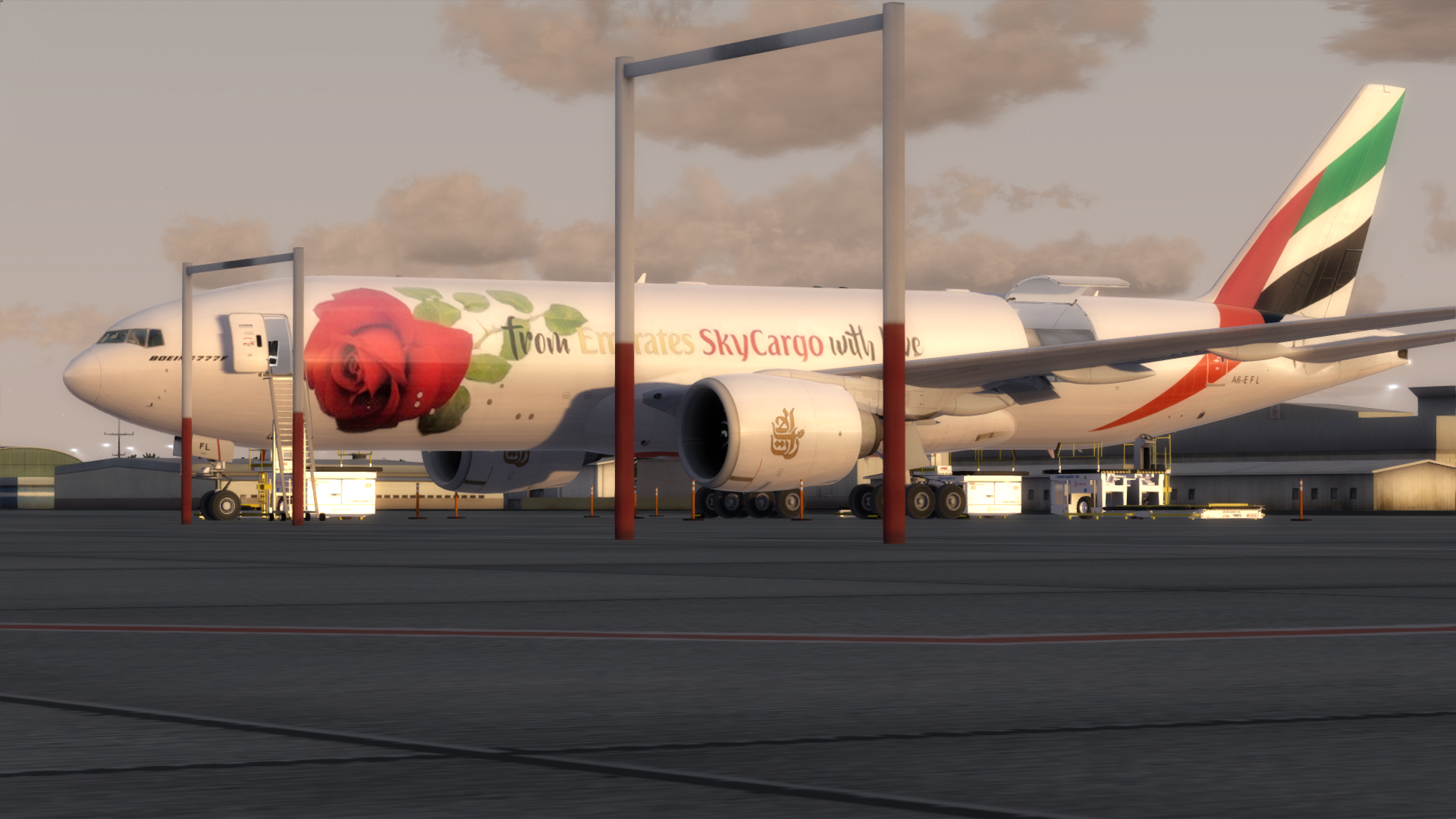 你是我的玫瑰花 520空降浦东 Emirates SkyCargo B777F-1349 