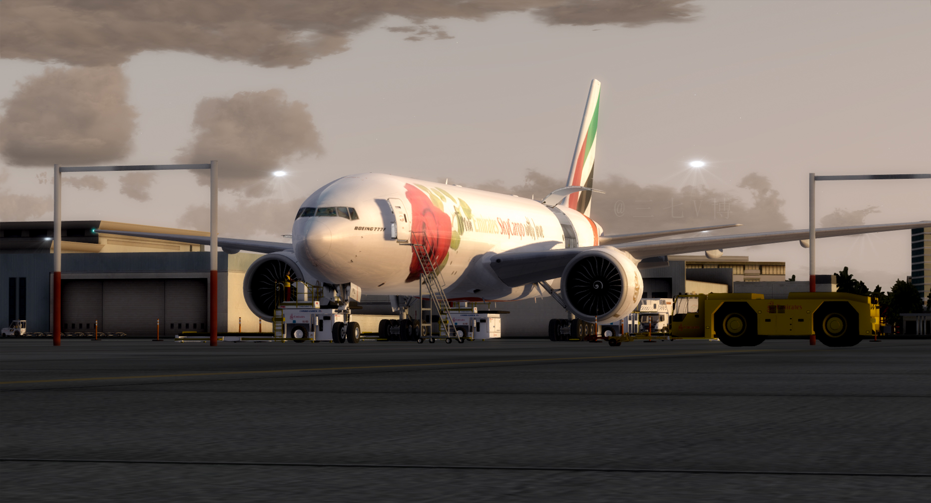 你是我的玫瑰花 520空降浦东 Emirates SkyCargo B777F-8773 