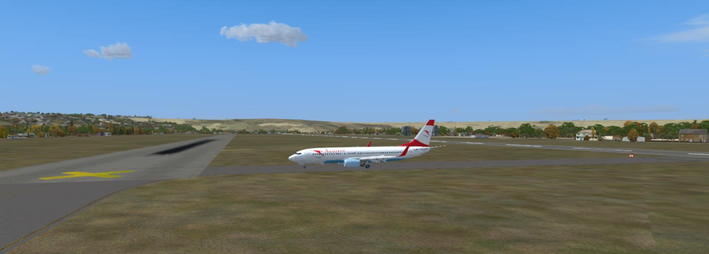 为什么老是遇到四面都是小山包的跑道-7711 