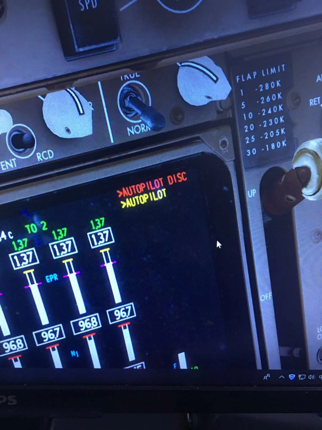 PMDG  747  起飞接入ap后自动断-3694 