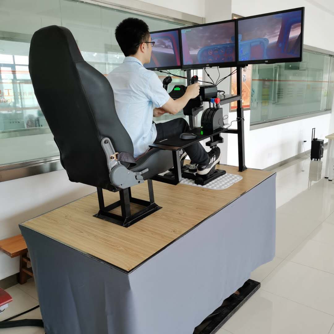 自制三自由度模拟飞行样机。欢迎您提出建议看法-8229 
