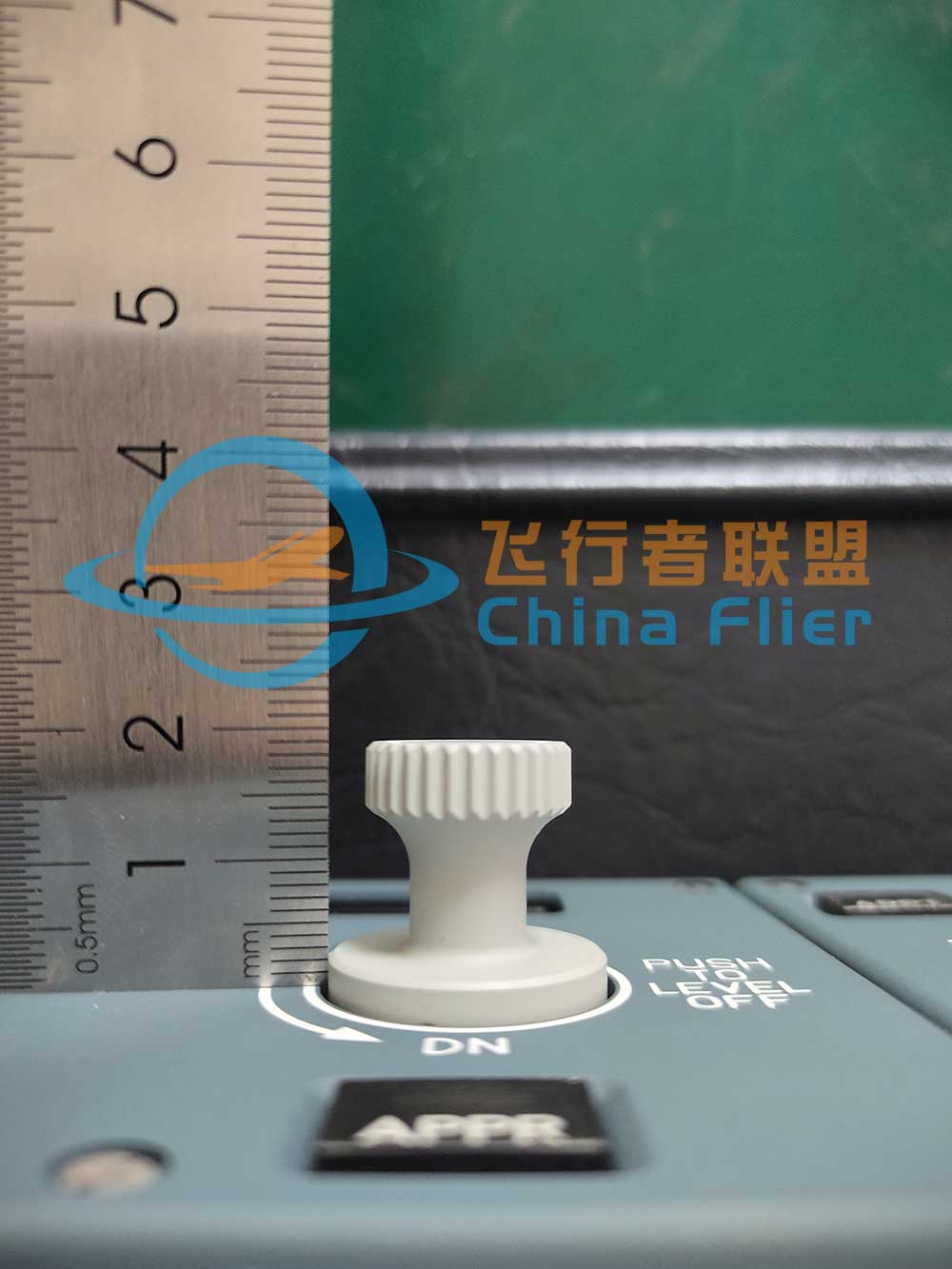 空客A320 FCU测量尺寸实拍-6225 