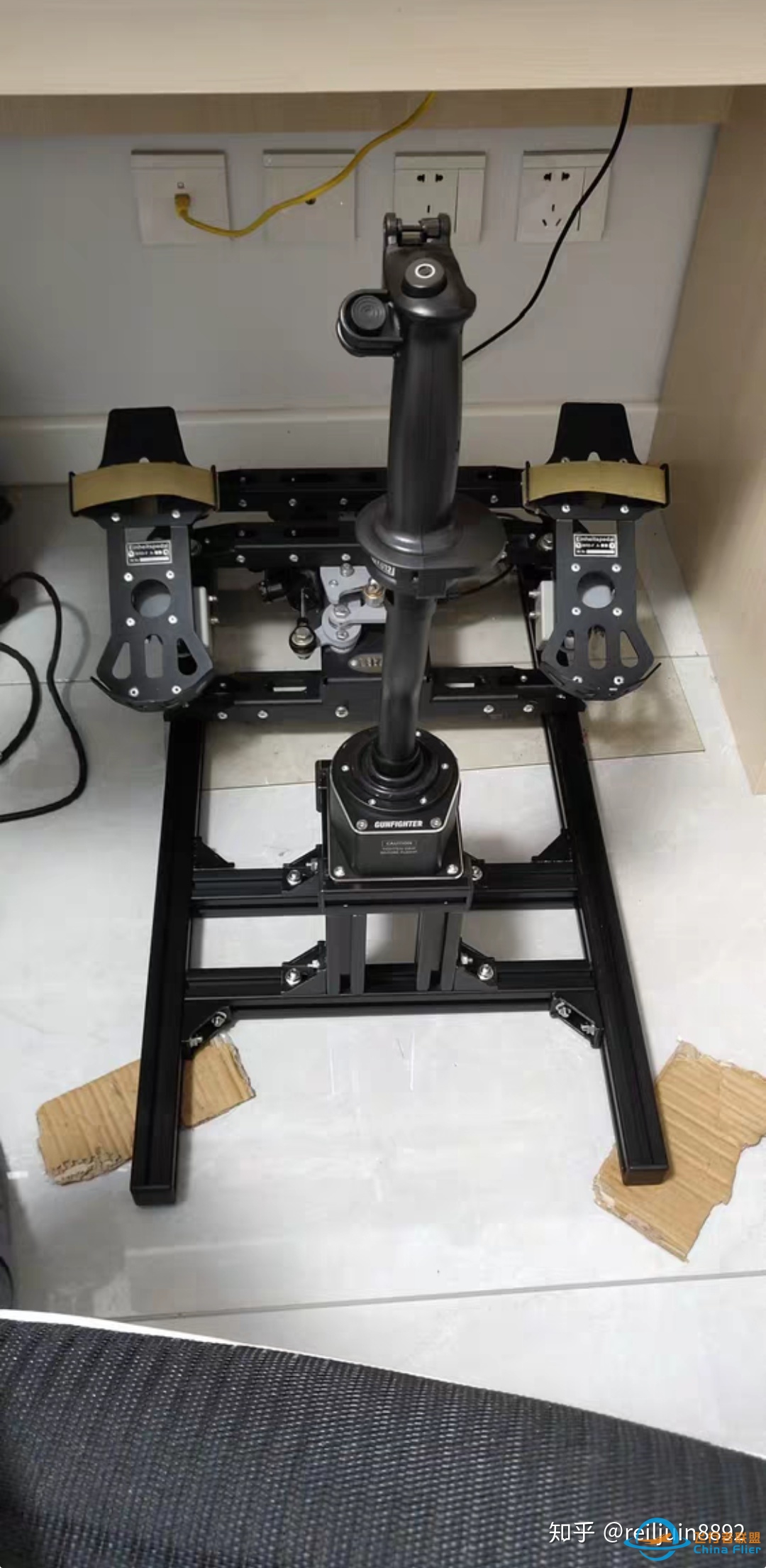 有没有像二战战斗机操纵杆那样的长柄游戏摇杆？-8947 