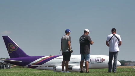 试飞空客A380模型，安装四台喷气发动机，没想真能飞起来-6559 