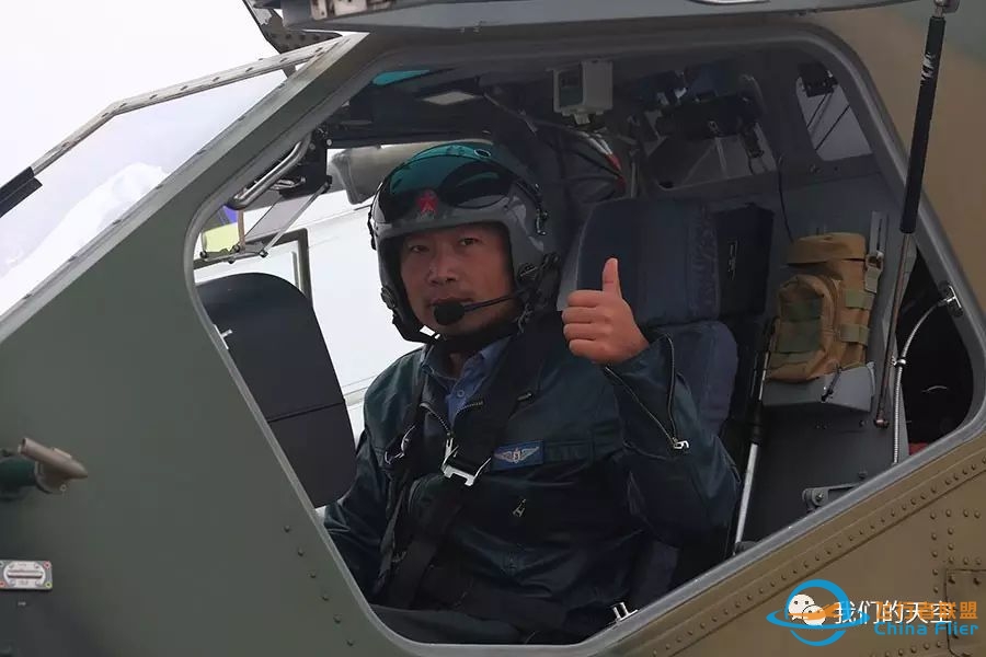 想知道飞行员怎么训练吗？请看这里！-9953 
