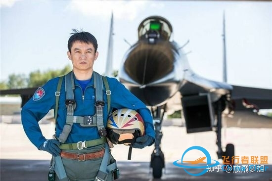 “金头盔”飞行员连续被击落意味着什么？-7136 