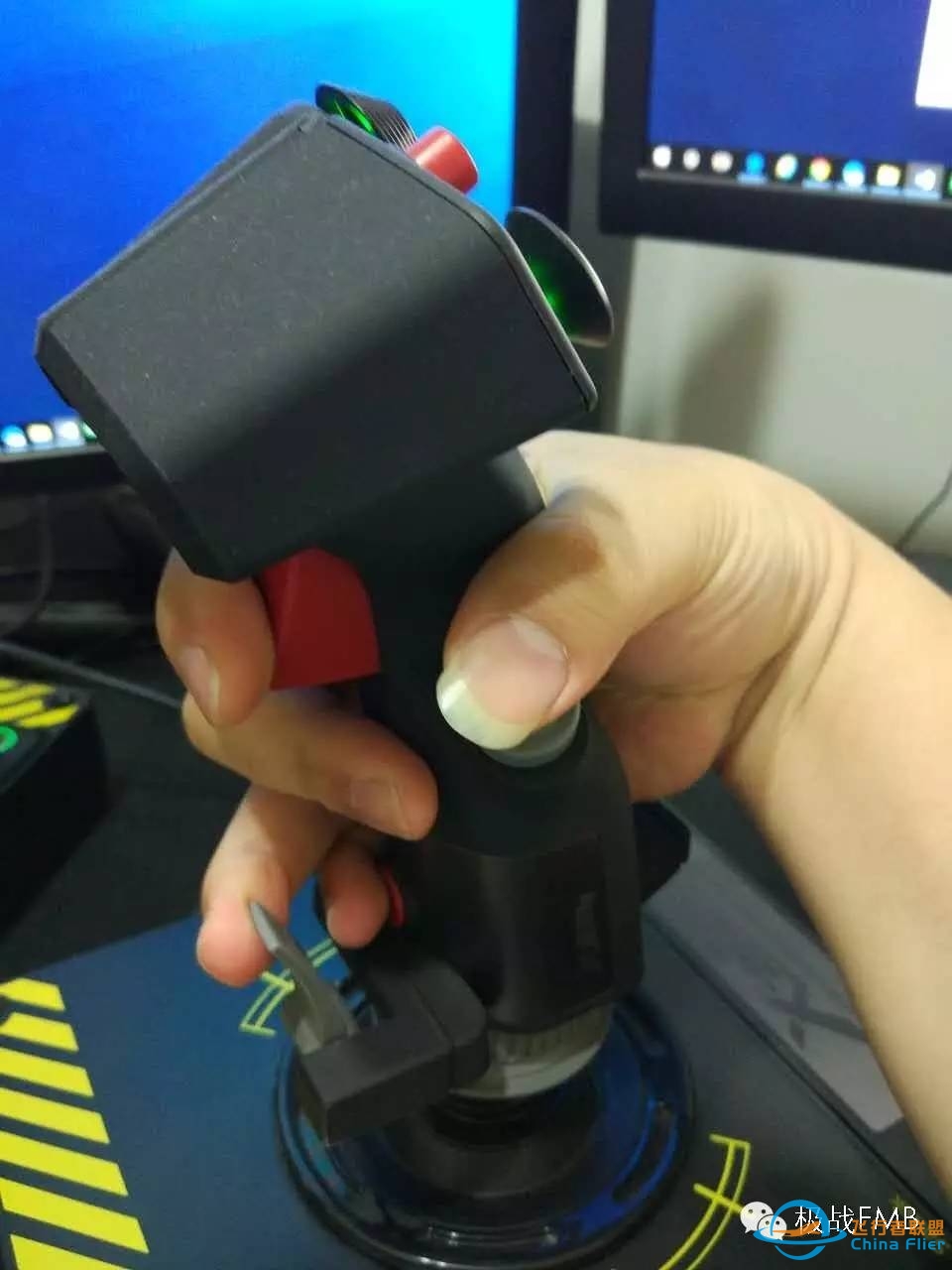 飞行控的福音!专业飞行摇杆——赛钛客X55测评-3847 