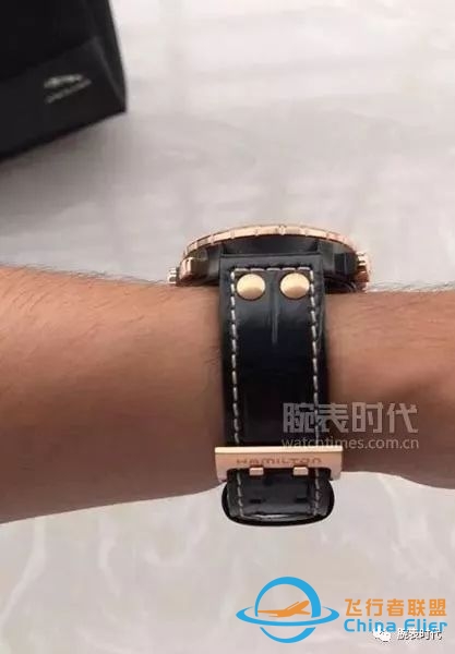 【秀表堂】虽然无法翱翔天际,但却可以戴着航空表玩飞行游戏-5939 