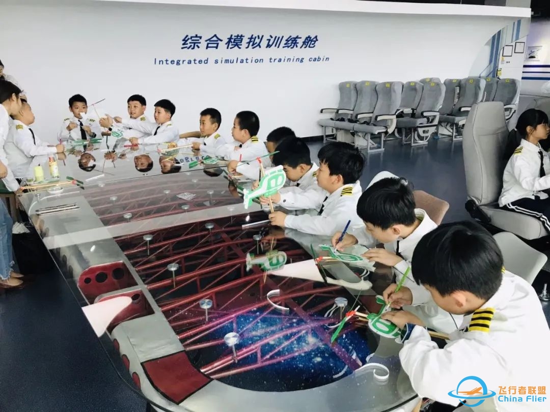 快来打卡!塞斯纳172飞机驾驶机会来了!换个角度俯瞰厦门全景!-6942 