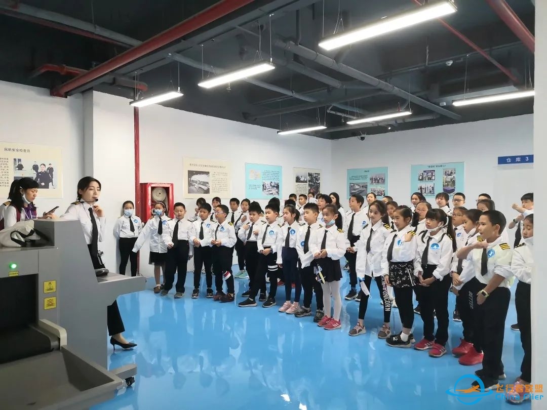万妈秋游【班级定制】 天空之城淘气堡、空客A320升降操作、塞斯纳172五边飞行模拟、DIY小飞机……-1283 
