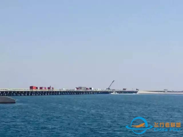 上海飞舟山的一架水上飞机昨撞桥坠毁!机上5人死亡,乘客全是记者!-4053 