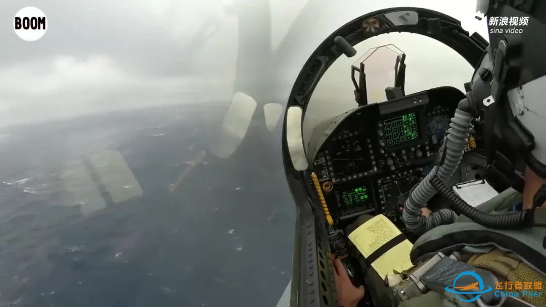 美军“围观” 辽宁舰训练引发全网热议,歼-15着舰还真“有点名堂”!-6829 