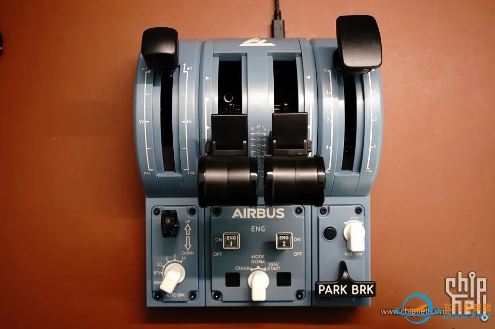 [电脑] 向风而行的飞行员舒克--图马思特TCA空客摇杆套装赏析-3301 