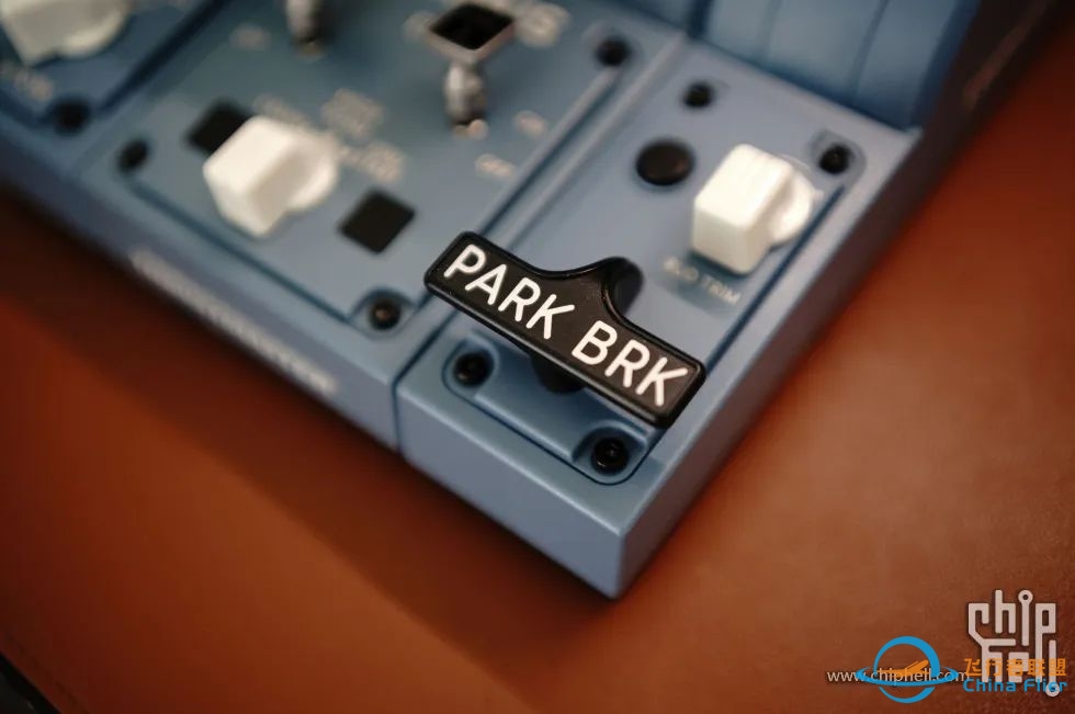 [电脑] 向风而行的飞行员舒克--图马思特TCA空客摇杆套装赏析-1580 