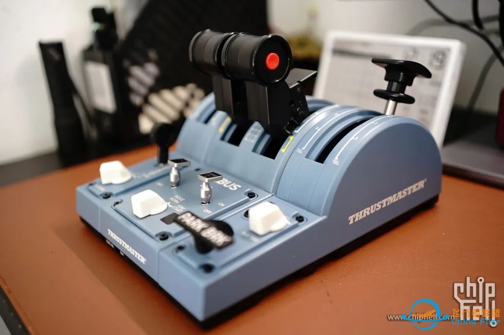 [电脑] 向风而行的飞行员舒克--图马思特TCA空客摇杆套装赏析-8524 