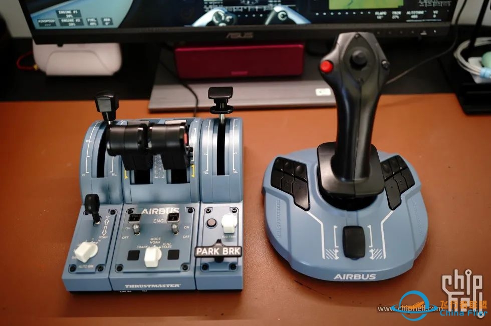 [电脑] 向风而行的飞行员舒克--图马思特TCA空客摇杆套装赏析-4226 