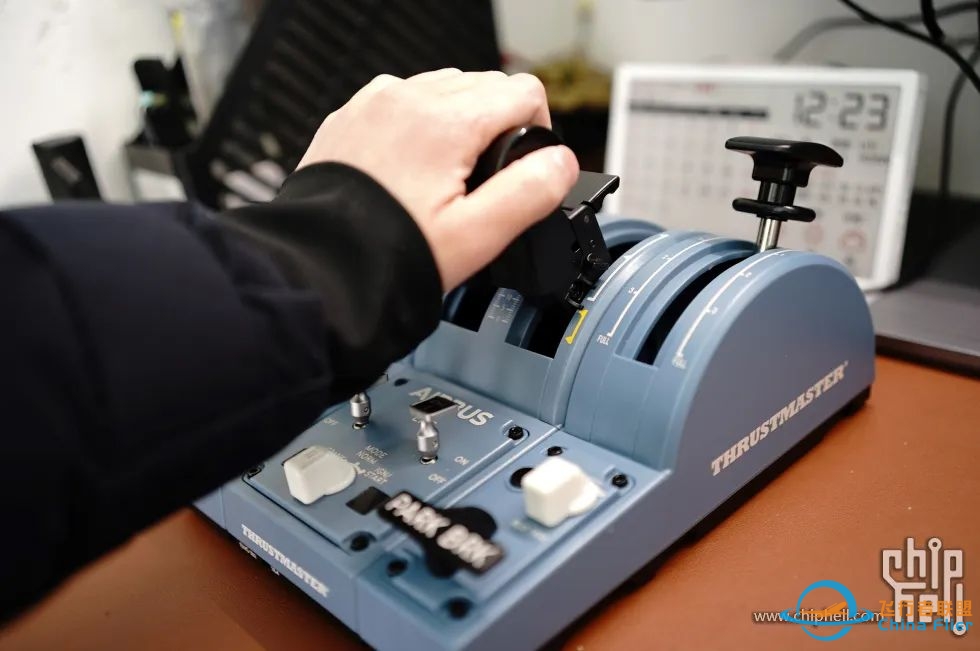 [电脑] 向风而行的飞行员舒克--图马思特TCA空客摇杆套装赏析-4459 