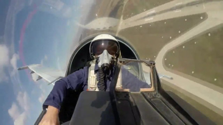 苏-30sm战机，飞行员会单手开飞机-9528 