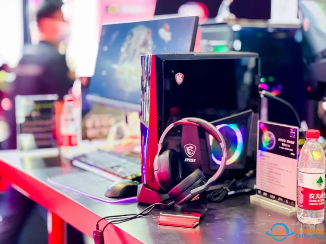 线上逛展!BW 2021漫展上的硬件和COSer们~-2467 