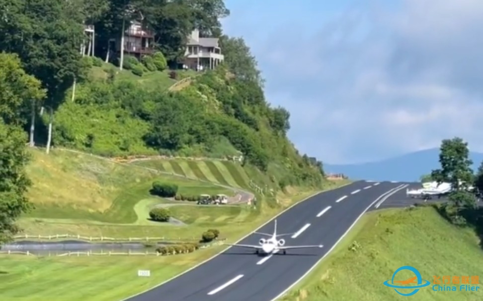 看了这个Mountain Air机场的视频，我决定去模拟飞行2020的市场买个2NC0来飞~-8078 