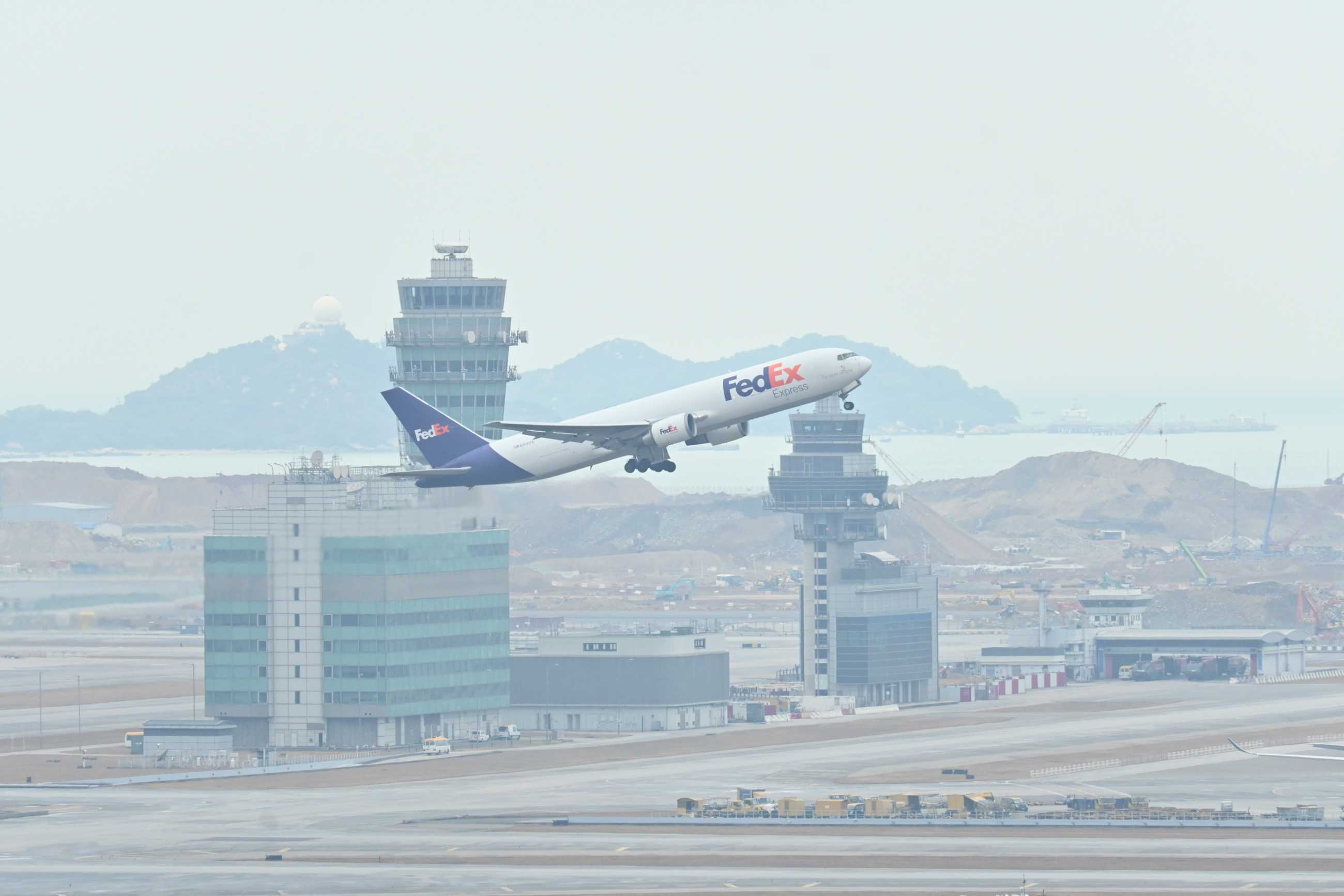 联邦快运在HKG-5996 