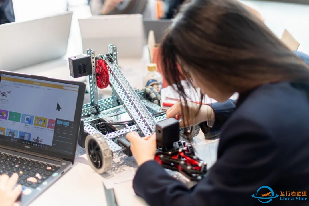 官宣新动态!番禺这所学校热度持续飙升!本周探校日名额有限-2460 