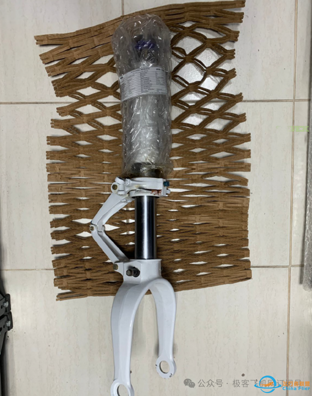 塞斯纳172R/S飞机前起落架、衬垫控制轮出售,OH/NE状态!-5363 