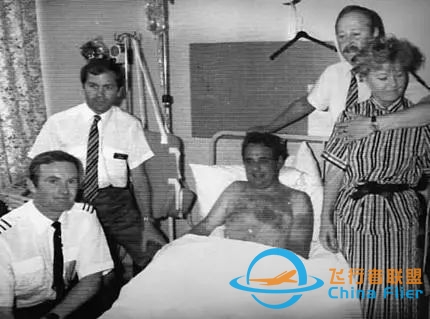 玻璃破裂再度引发“空中浩劫”,一根安全带换回川航生还奇迹-4108 