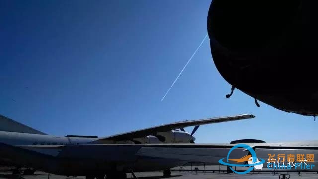 不记得这些飞机专业词汇怎么办?-4488 