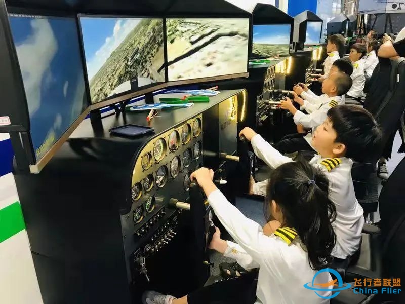国庆变身帅气小机长!体验厦门空客A320全真飞行模拟,开启一场别开生面的空客之旅!-1743 