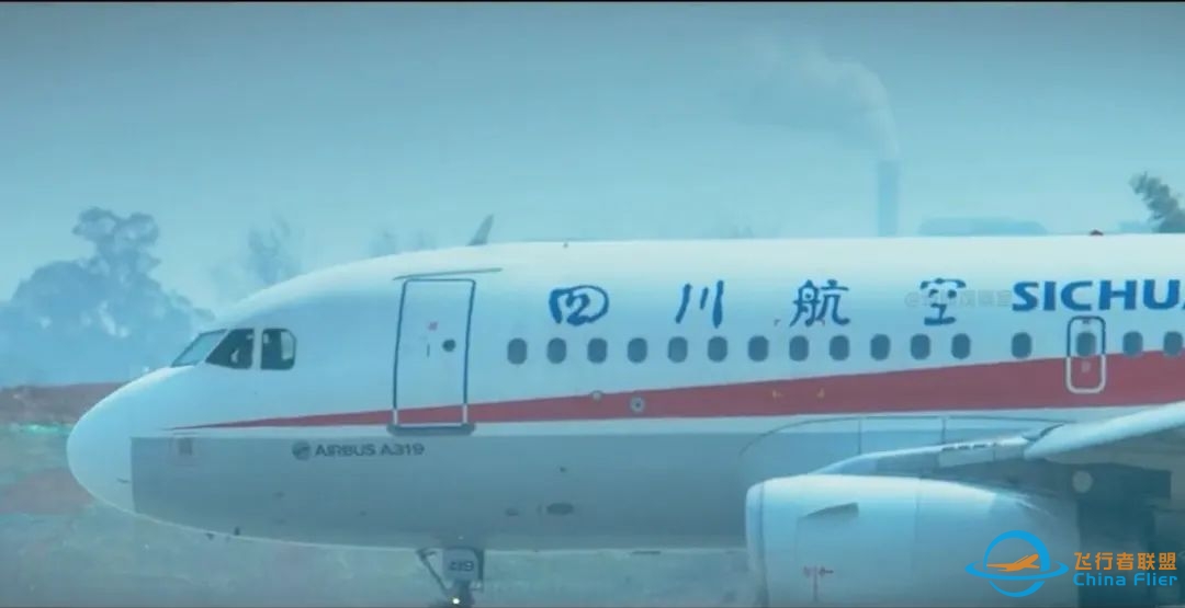 万米高空风挡破裂,机长力挽狂澜挽救128人,复盘川航8633奇迹备降-《中国机长》背后的故事-4666 