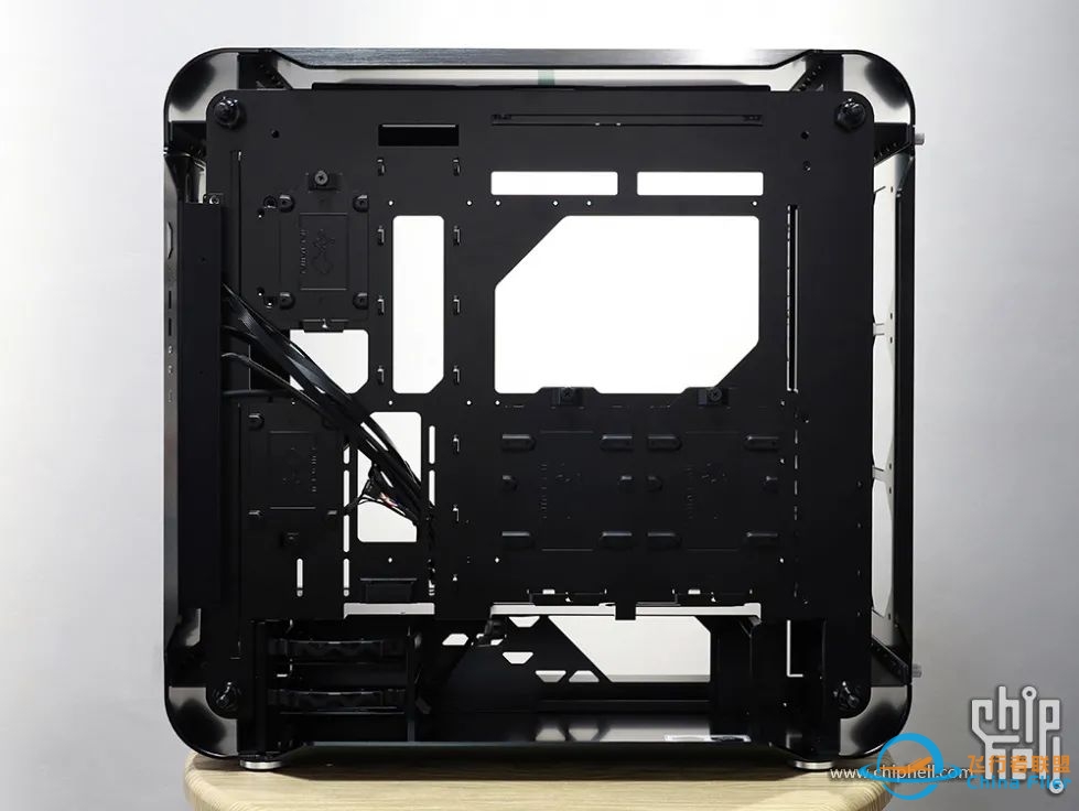 [电脑][第六届机王争霸赛]水冷组——X元素T引擎 by GAMING-44 